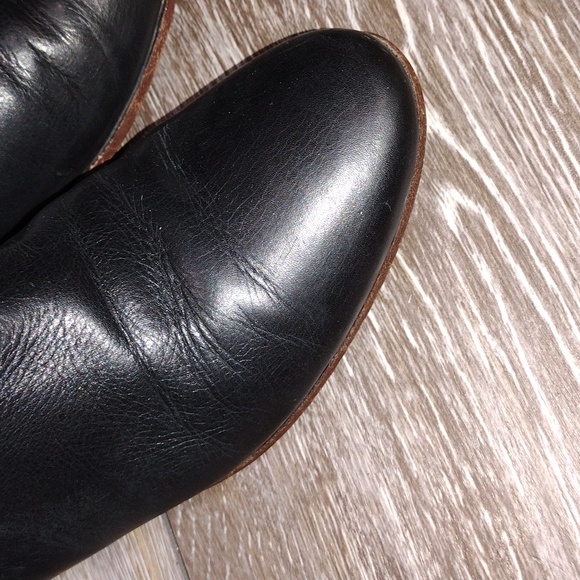 Cole Haan black leather and suede ankle zip booties. Size 9 - Picture 2 of 11